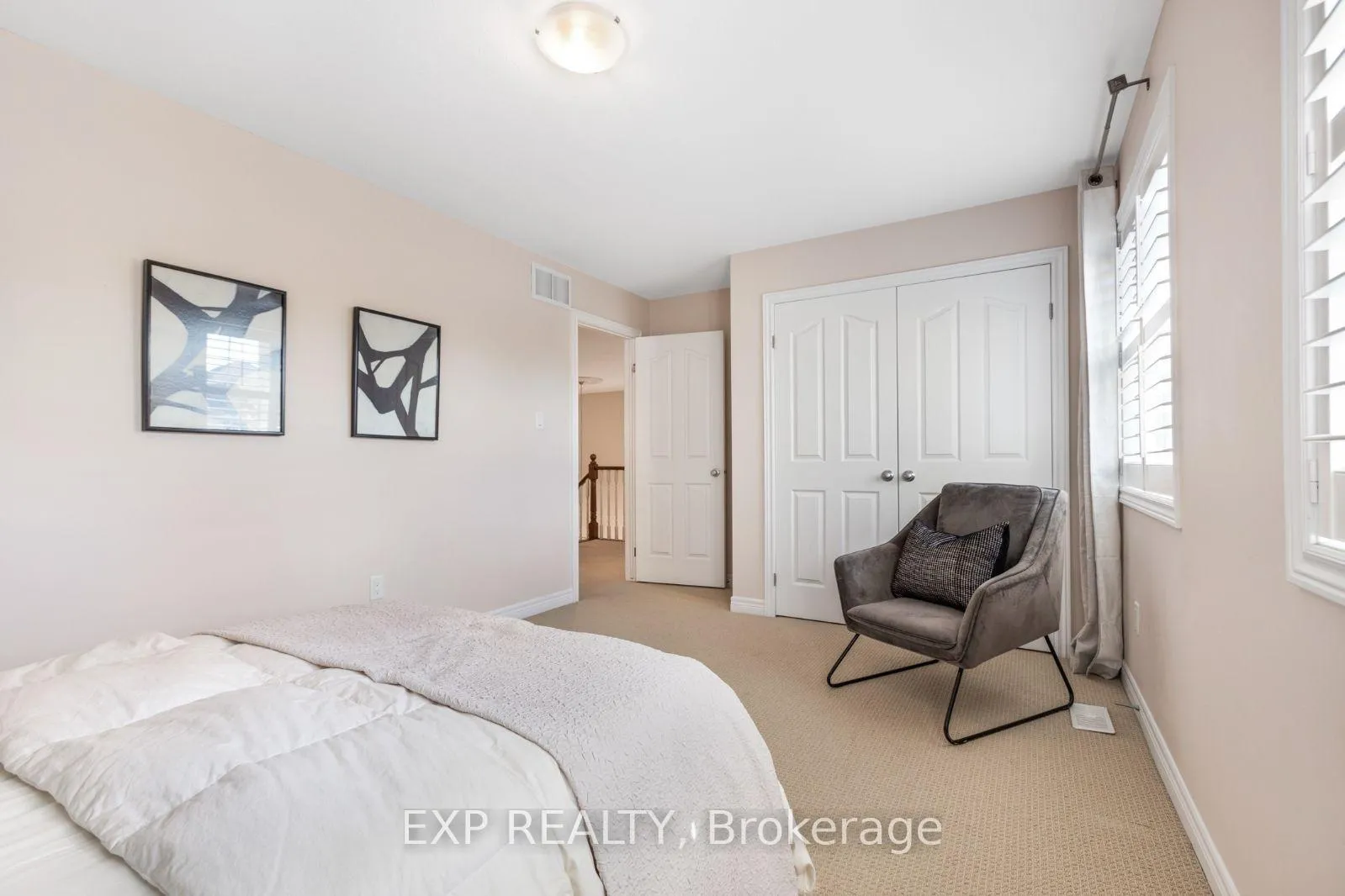 Photo 18 of 42 Butternut Grove Lane, Hamilton, Ancaster — HOMEH