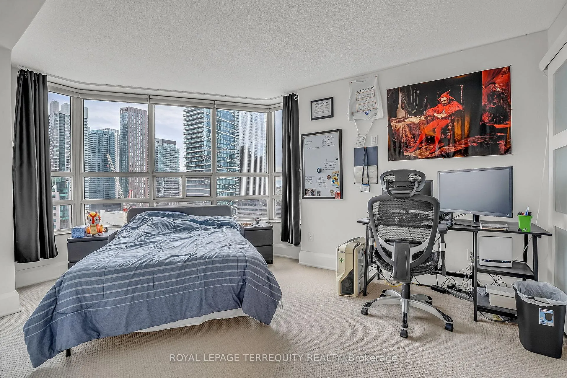 Photo 13 of Unit 2103, 71 Simcoe Street, Toronto, Waterfront Communities — HOMEH