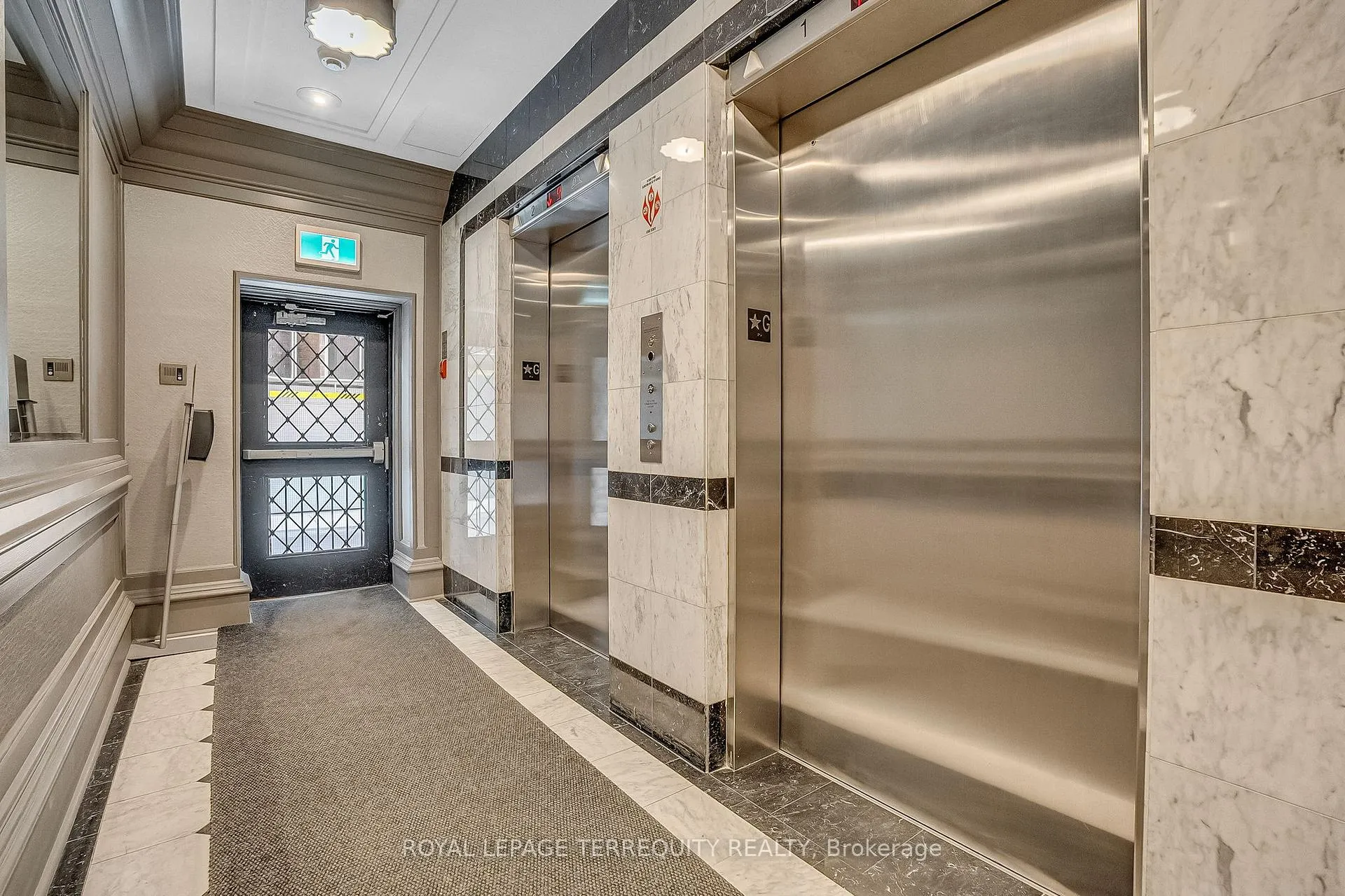 Photo 25 of Unit 2103, 71 Simcoe Street, Toronto, Waterfront Communities — HOMEH
