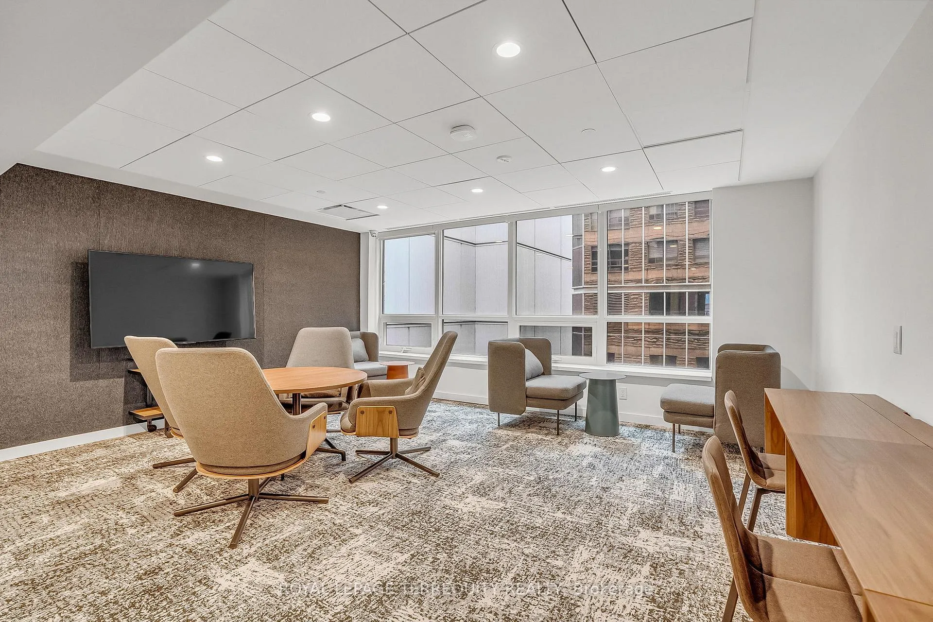 Photo 30 of Unit 2103, 71 Simcoe Street, Toronto, Waterfront Communities — HOMEH