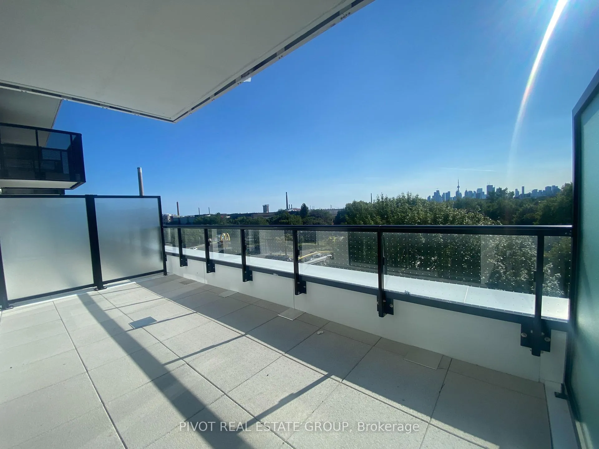 Photo 6 of Unit 516, 1050 Eastern Avenue, Toronto, The Beaches — HOMEH
