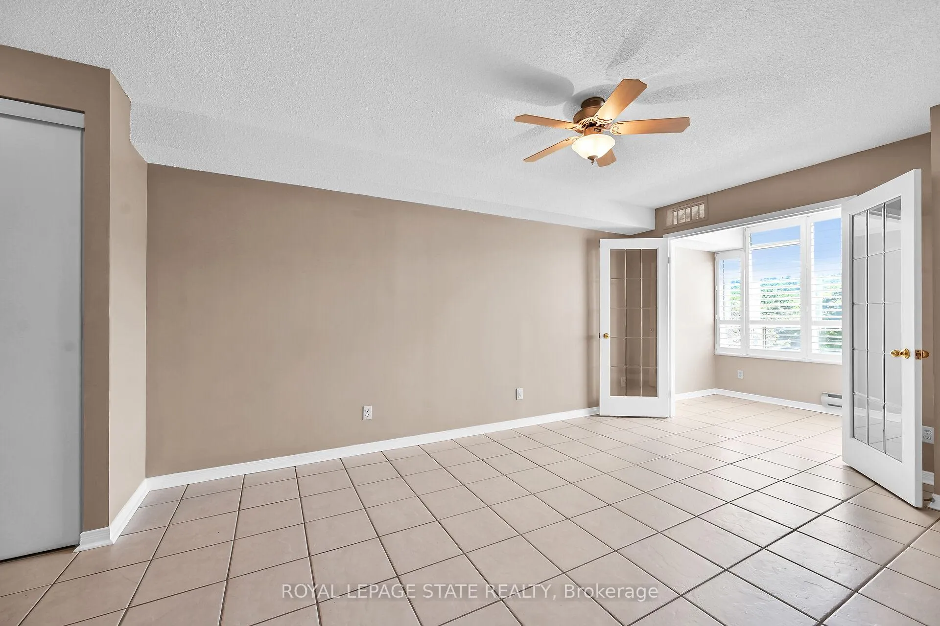 Photo 11 of Unit 302, 495 #8 Highway, Hamilton, Stoney Creek — HOMEH