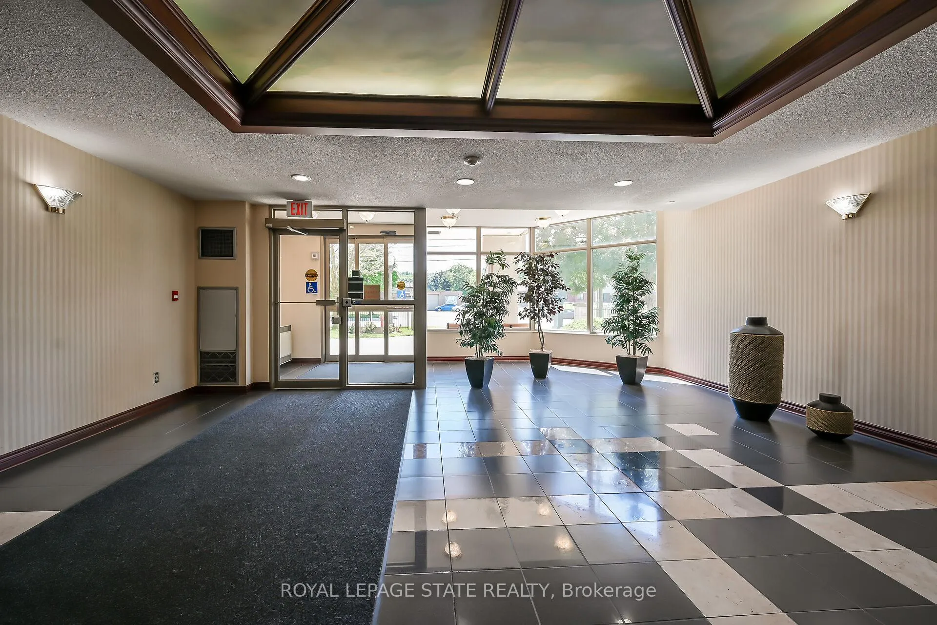 Photo 37 of Unit 302, 495 #8 Highway, Hamilton, Stoney Creek — HOMEH