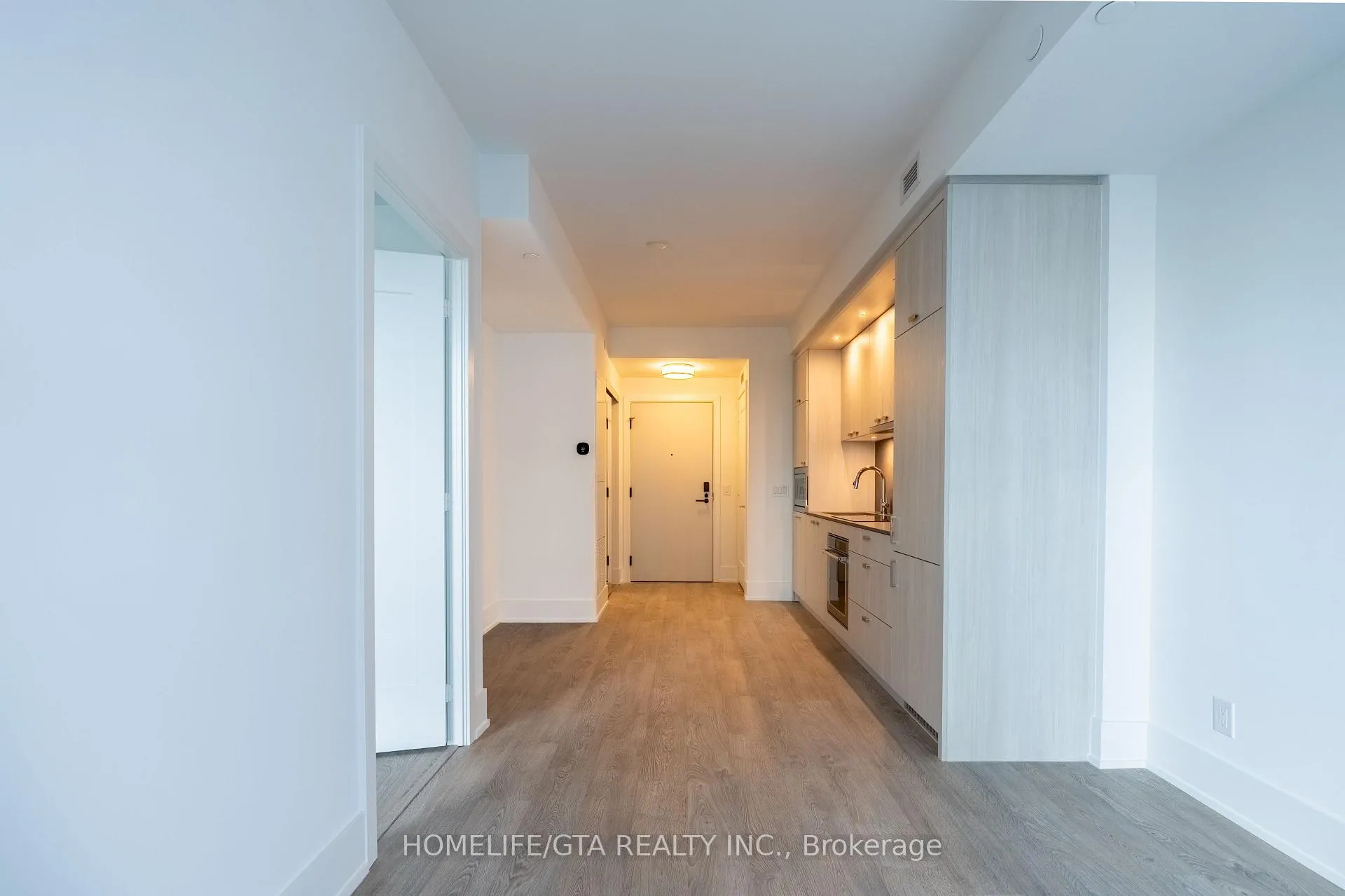 Photo 3 of Unit 902, 115 Denison Avenue, Toronto, Kensington-Chinatown — HOMEH