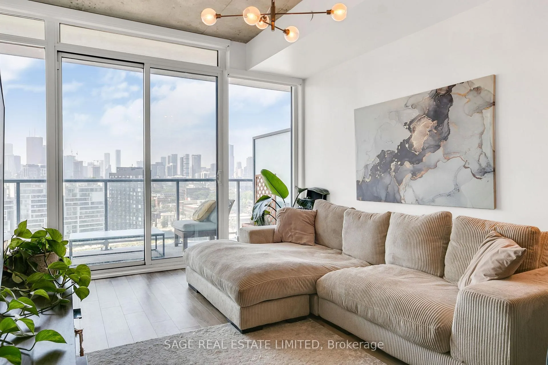Photo 8 of Unit 1509, 15 Baseball Place, Toronto, South Riverdale — HOMEH
