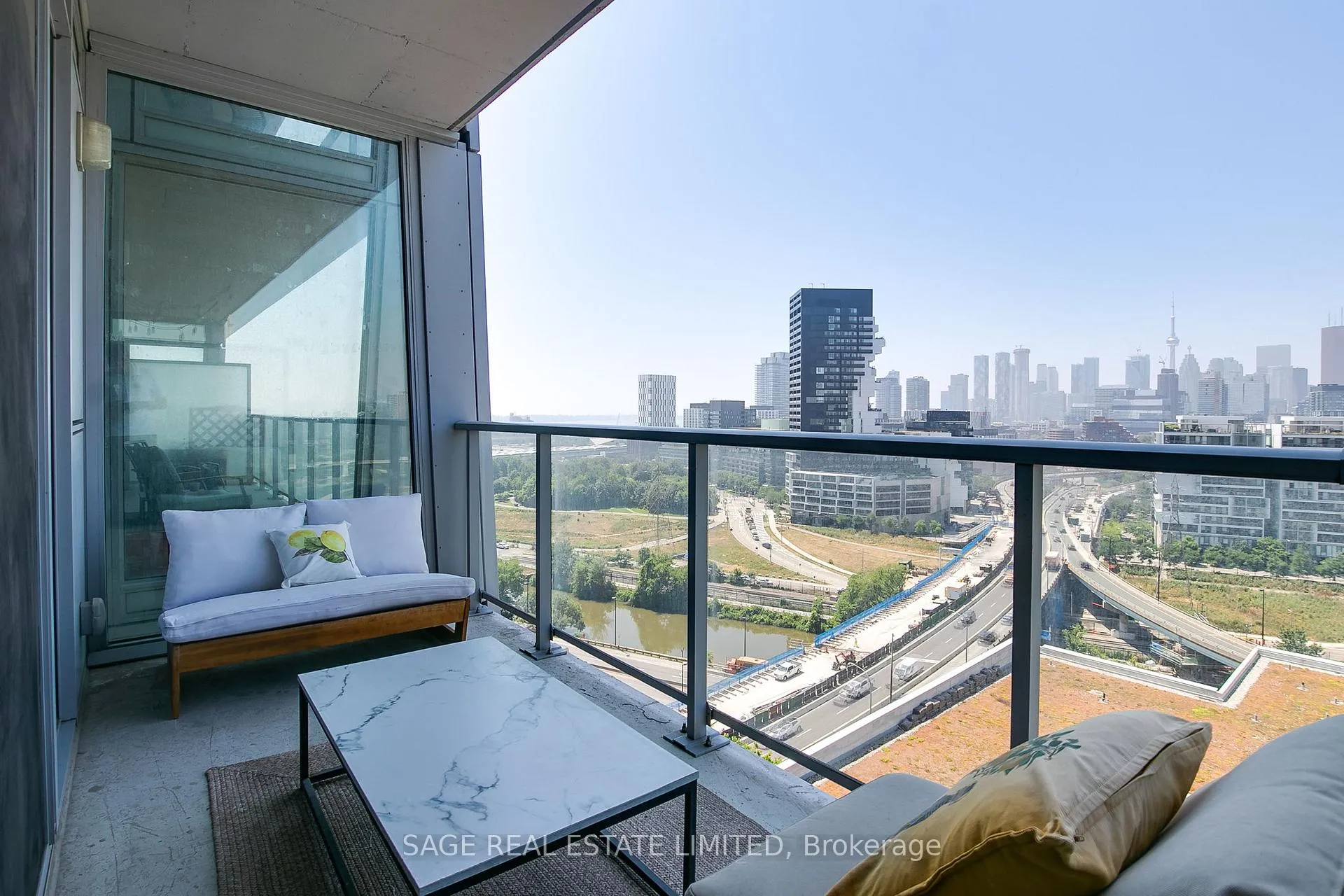 Photo 11 of Unit 1509, 15 Baseball Place, Toronto, South Riverdale — HOMEH