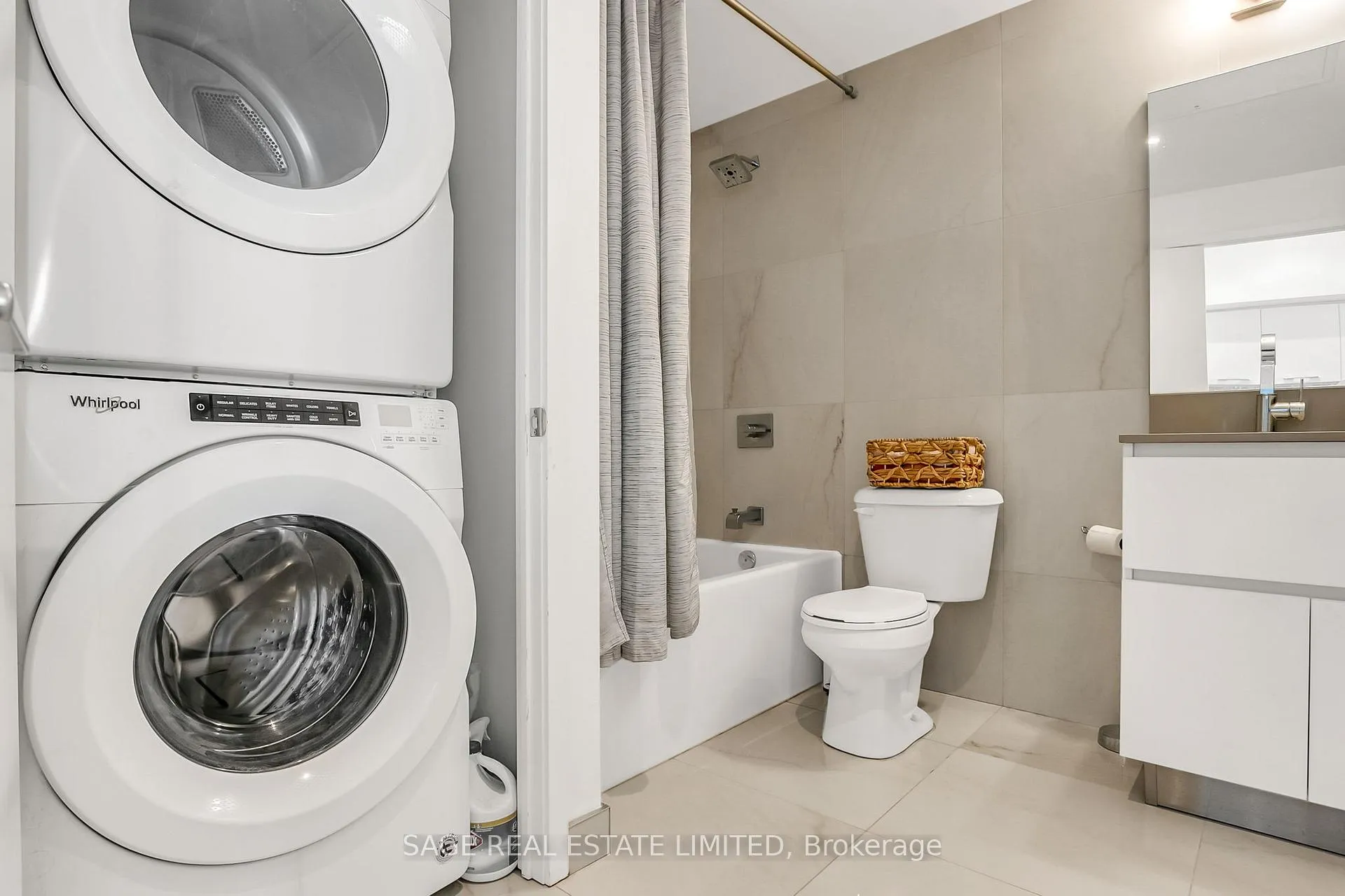 Photo 18 of Unit 1509, 15 Baseball Place, Toronto, South Riverdale — HOMEH