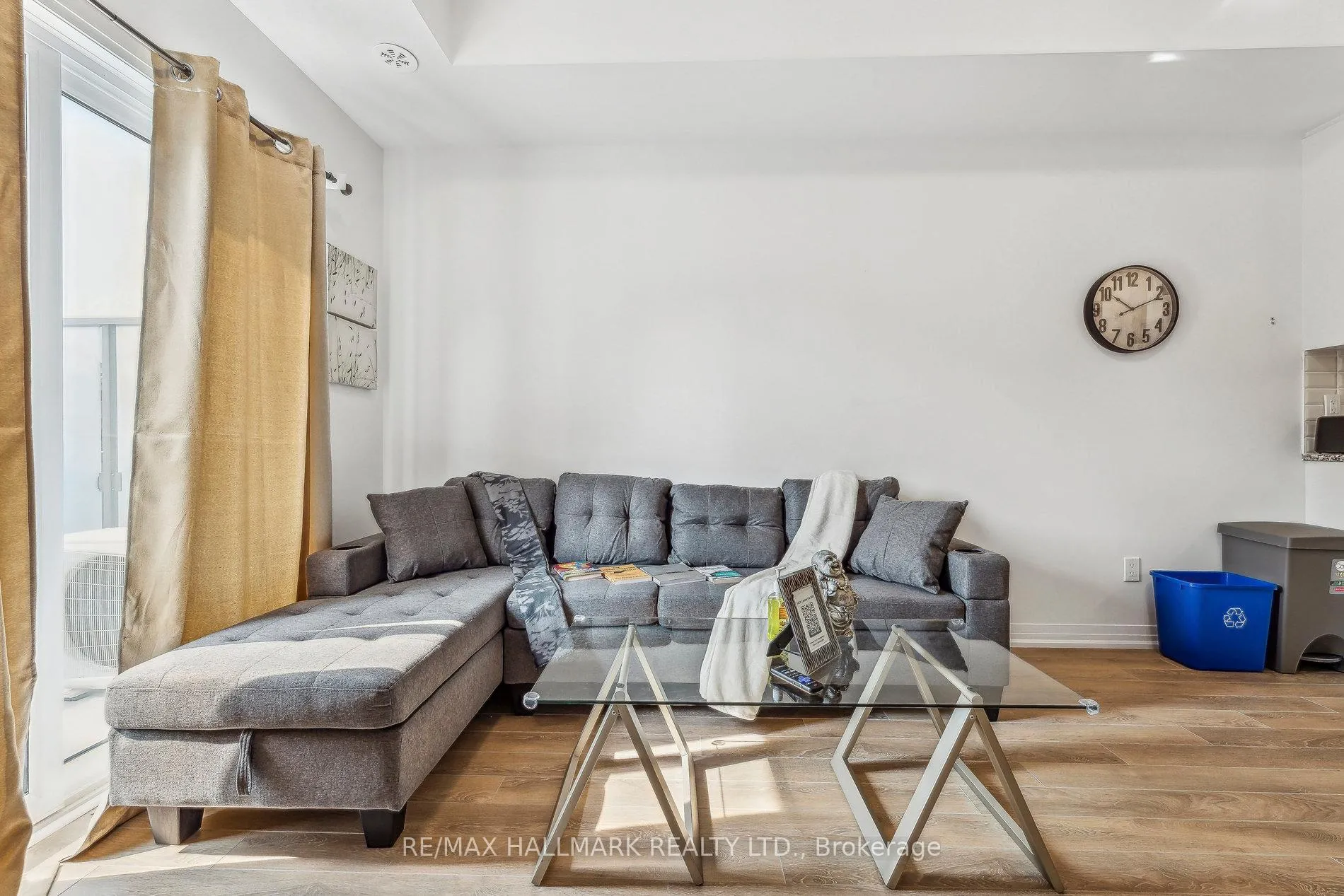 Photo 5 of Unit 819, 2635 William Jackson Drive, Pickering, Duffin Heights — HOMEH