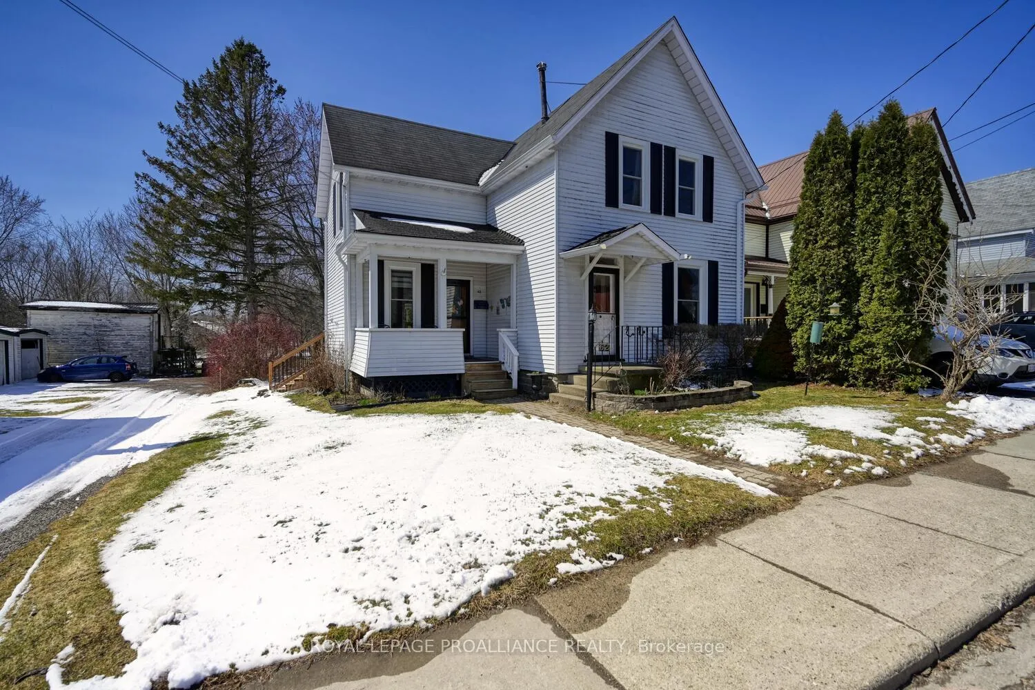 Photo 3 of 62 Beecher Street, Brockville — HOMEH