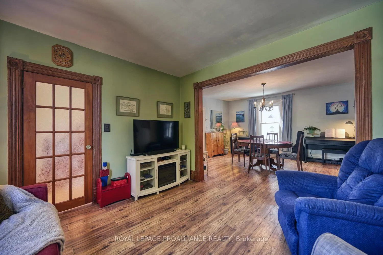 Photo 10 of 62 Beecher Street, Brockville — HOMEH
