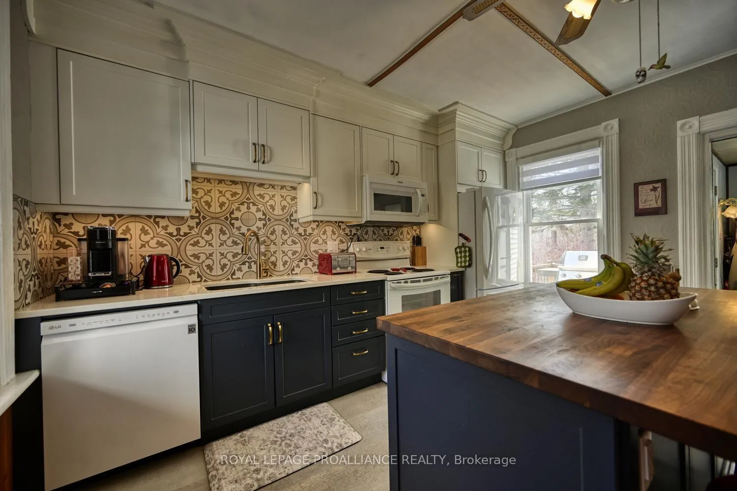 Photo 13 of 62 Beecher Street, Brockville — HOMEH
