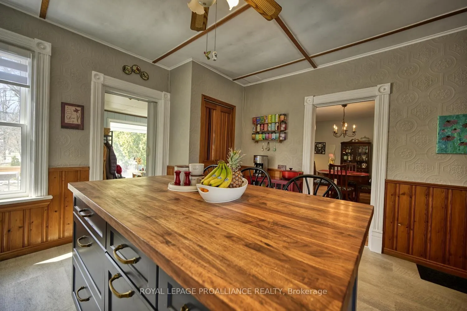 Photo 16 of 62 Beecher Street, Brockville — HOMEH