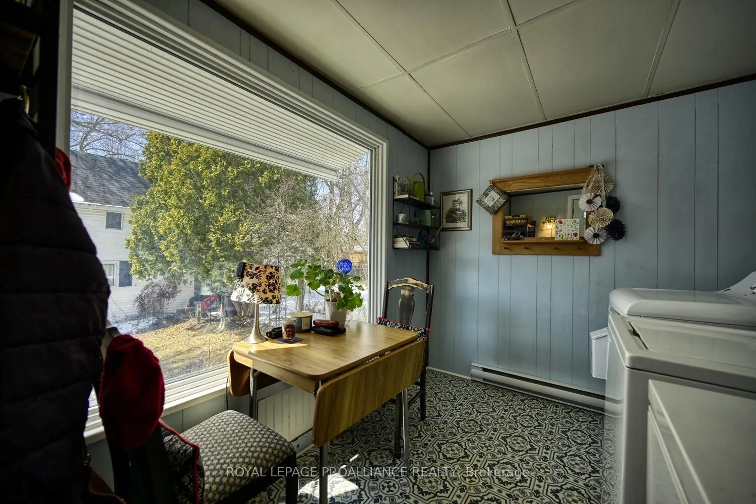 Photo 18 of 62 Beecher Street, Brockville — HOMEH