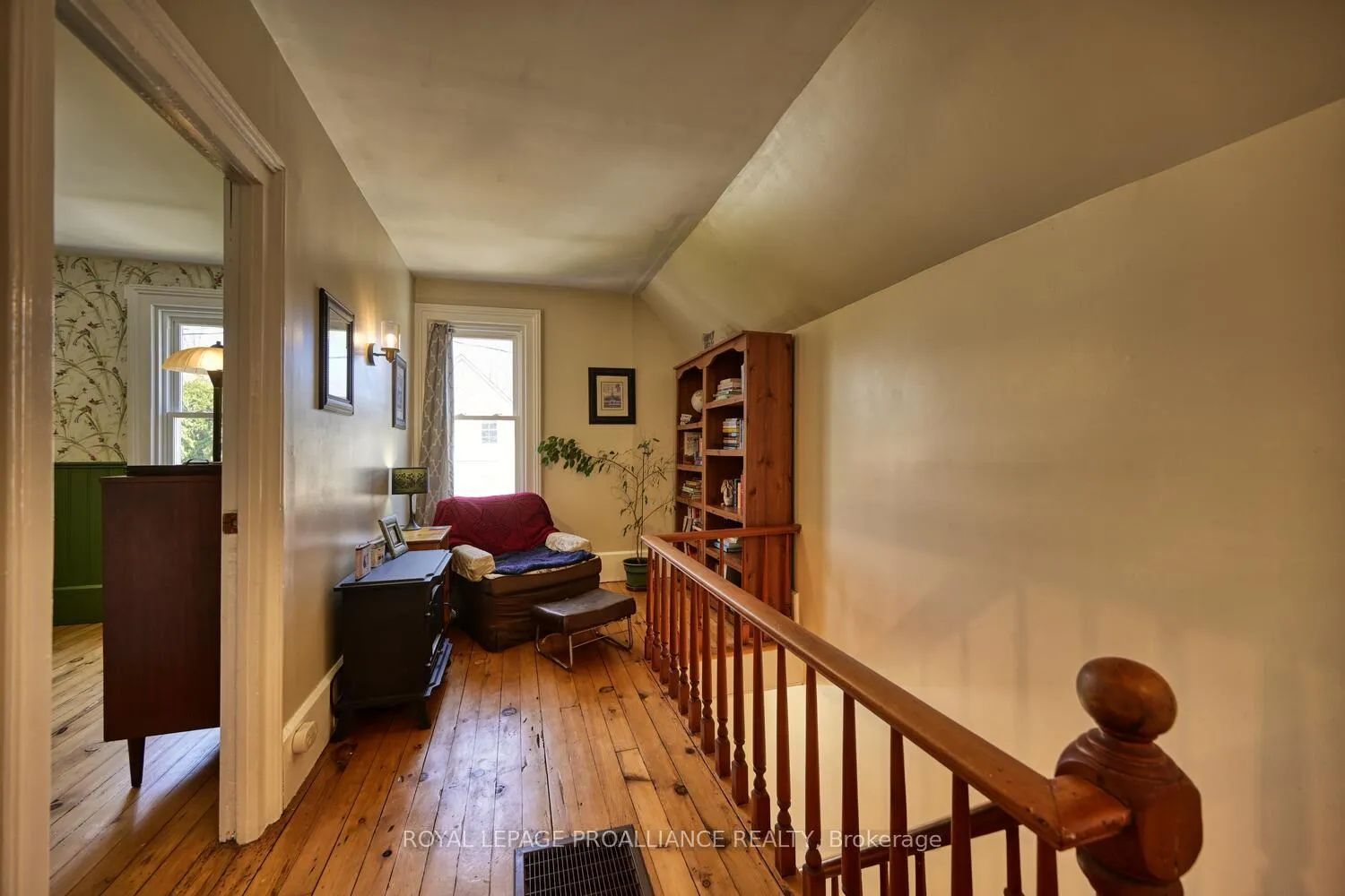 Photo 20 of 62 Beecher Street, Brockville — HOMEH