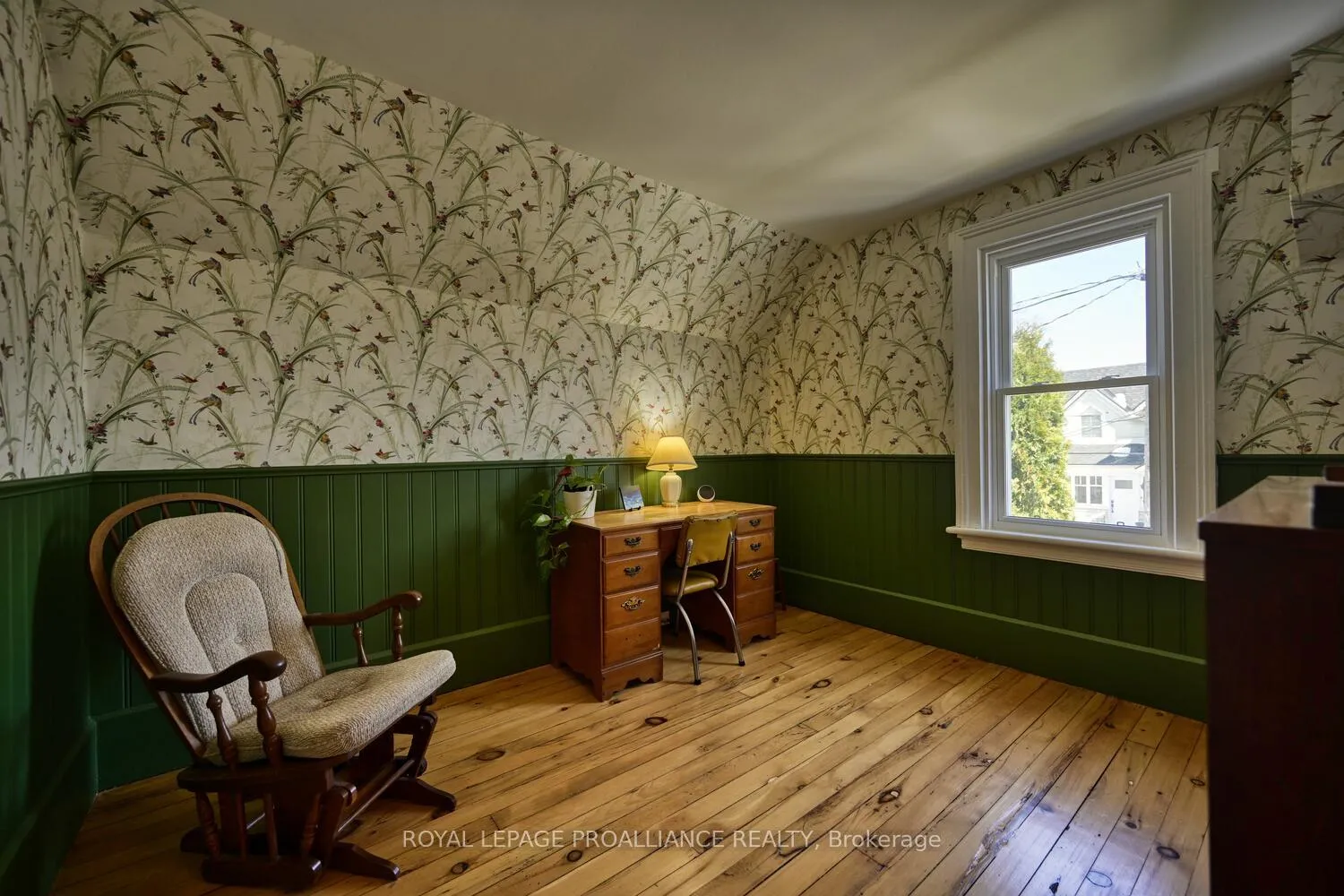 Photo 24 of 62 Beecher Street, Brockville — HOMEH