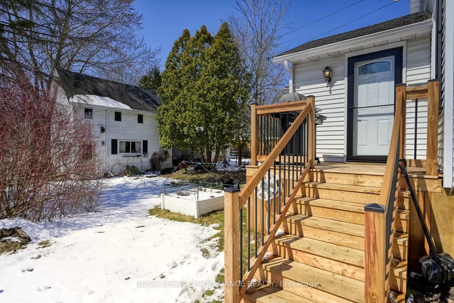 Photo 29 of 62 Beecher Street, Brockville — HOMEH