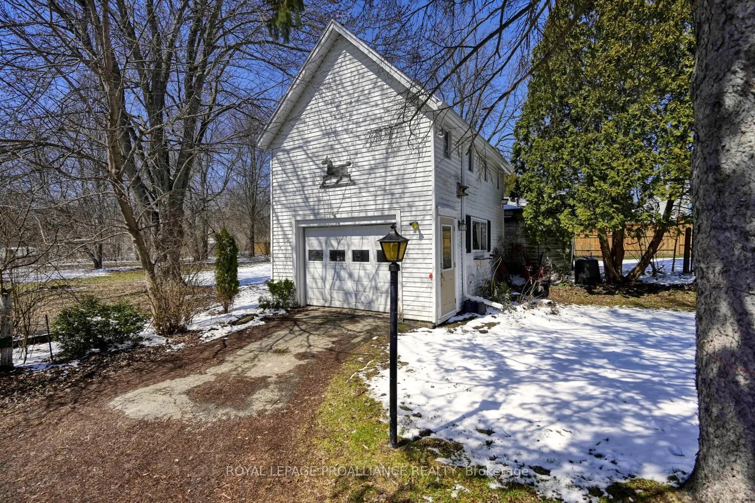 Photo 34 of 62 Beecher Street, Brockville — HOMEH