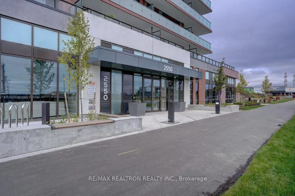 Photo 2 of Unit 813, 2550 Simcoe Street, Oshawa, Windfields — HOMEH