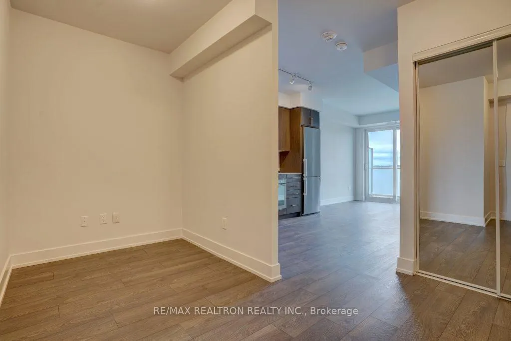 Photo 4 of Unit 813, 2550 Simcoe Street, Oshawa, Windfields — HOMEH