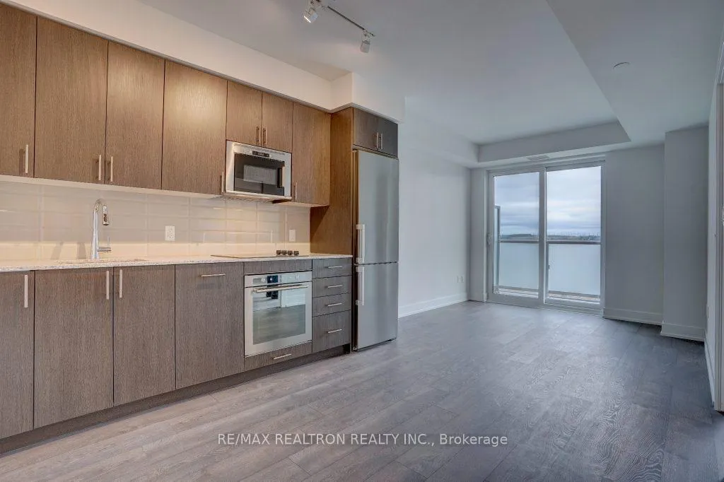 Photo 7 of Unit 813, 2550 Simcoe Street, Oshawa, Windfields — HOMEH