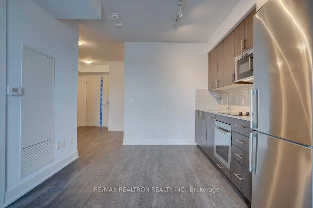 Photo 9 of Unit 813, 2550 Simcoe Street, Oshawa, Windfields — HOMEH