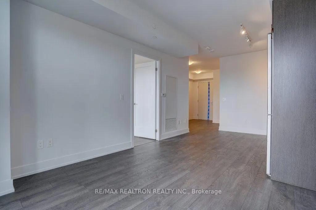 Photo 14 of Unit 813, 2550 Simcoe Street, Oshawa, Windfields — HOMEH