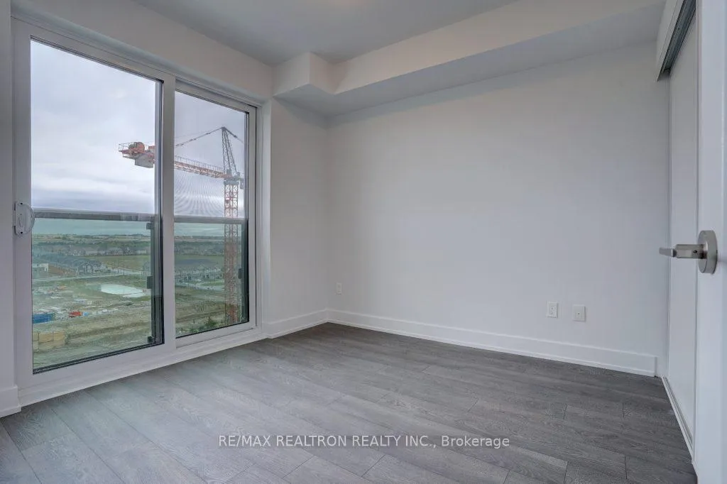 Photo 15 of Unit 813, 2550 Simcoe Street, Oshawa, Windfields — HOMEH