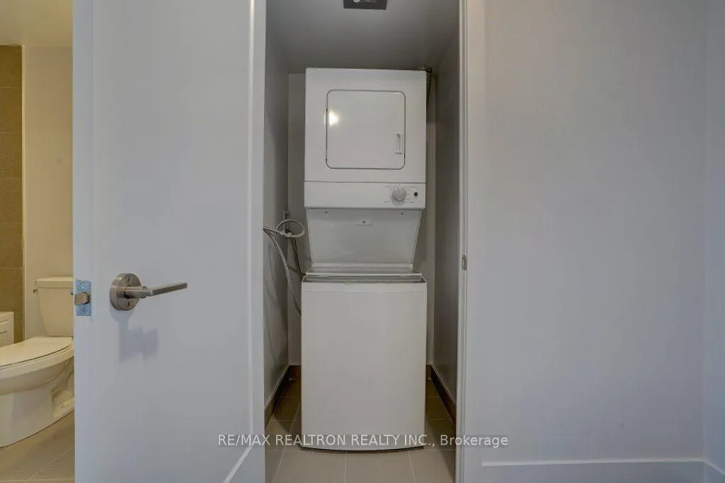 Photo 19 of Unit 813, 2550 Simcoe Street, Oshawa, Windfields — HOMEH