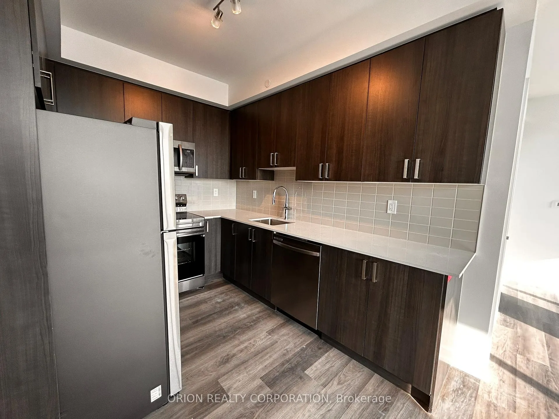 Photo 2 of Unit 2402, 1435 Celebration Drive, Pickering, Bay Ridges — HOMEH