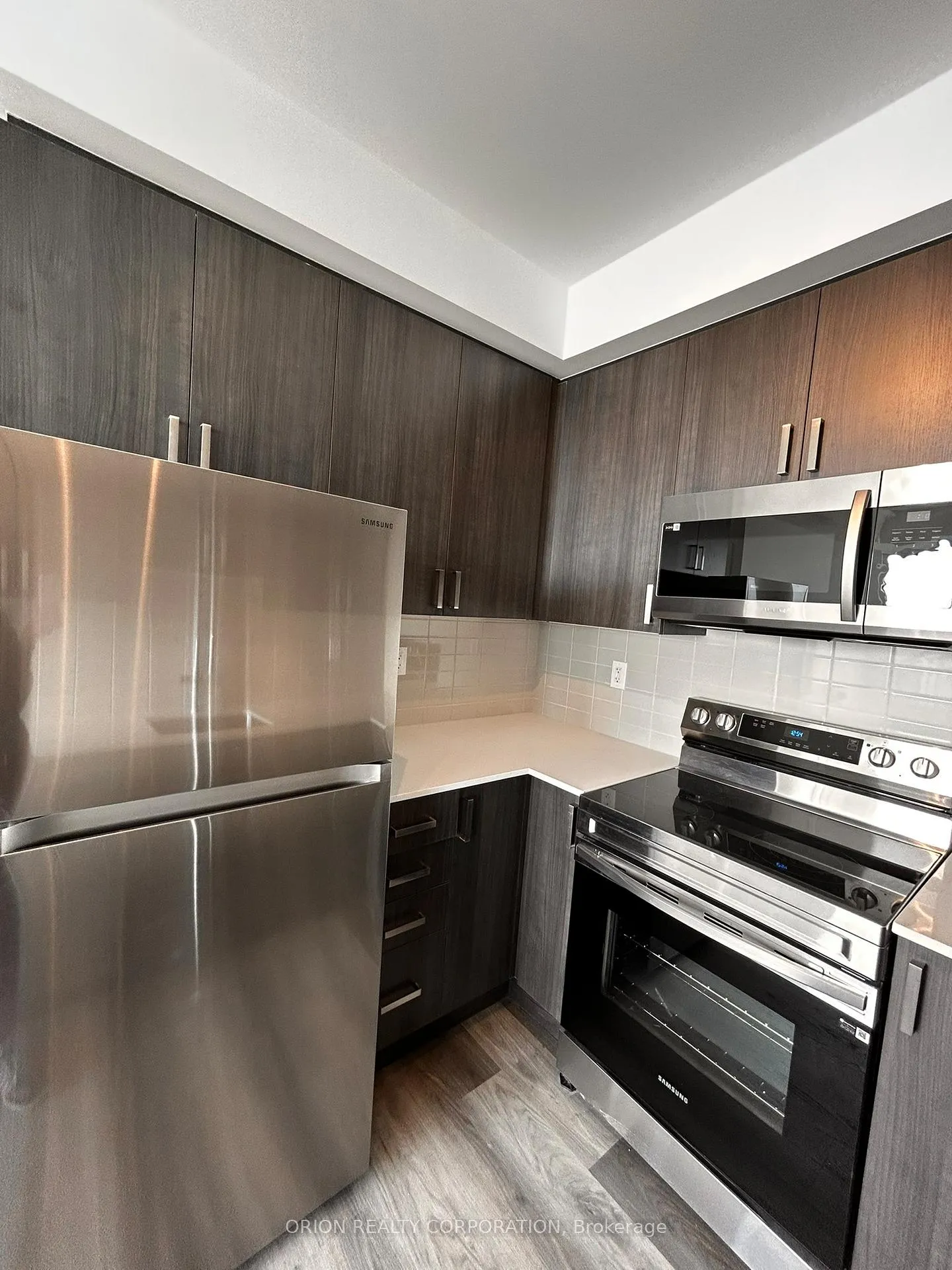 Photo 5 of Unit 2402, 1435 Celebration Drive, Pickering, Bay Ridges — HOMEH