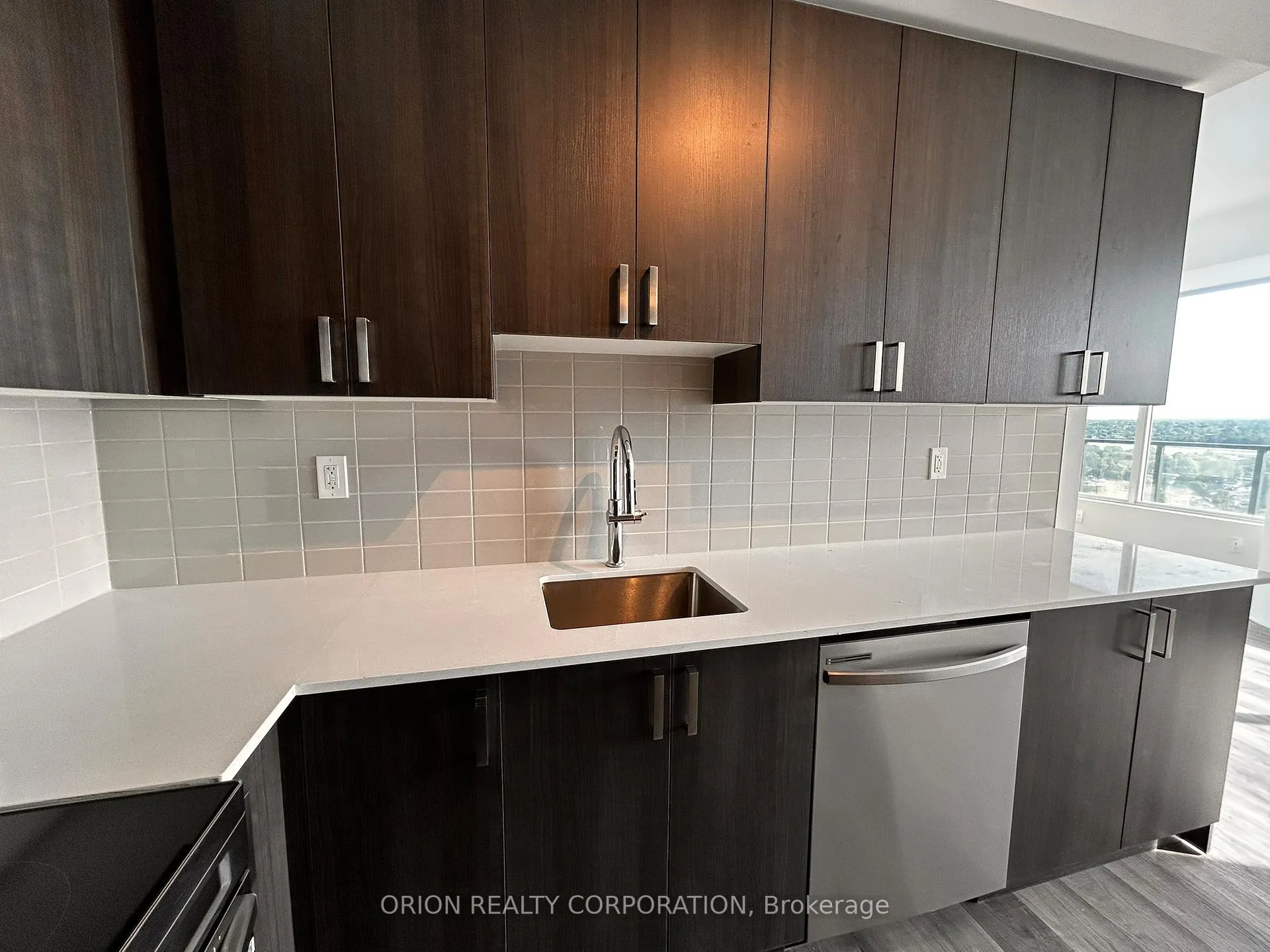 Photo 6 of Unit 2402, 1435 Celebration Drive, Pickering, Bay Ridges — HOMEH