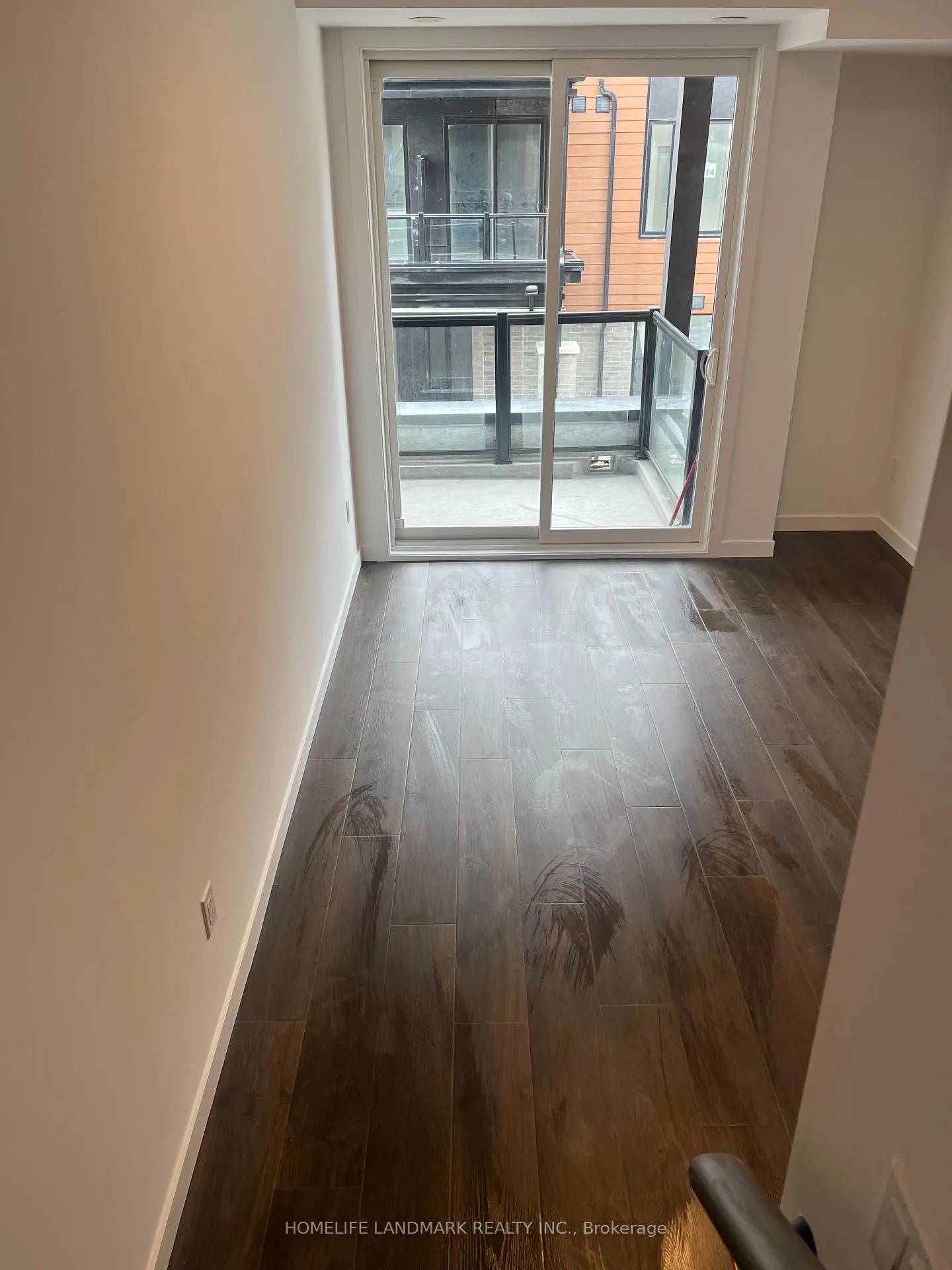 Photo 6 of Unit 19, 117 Marydale Avenue, Markham, Middlefield — HOMEH