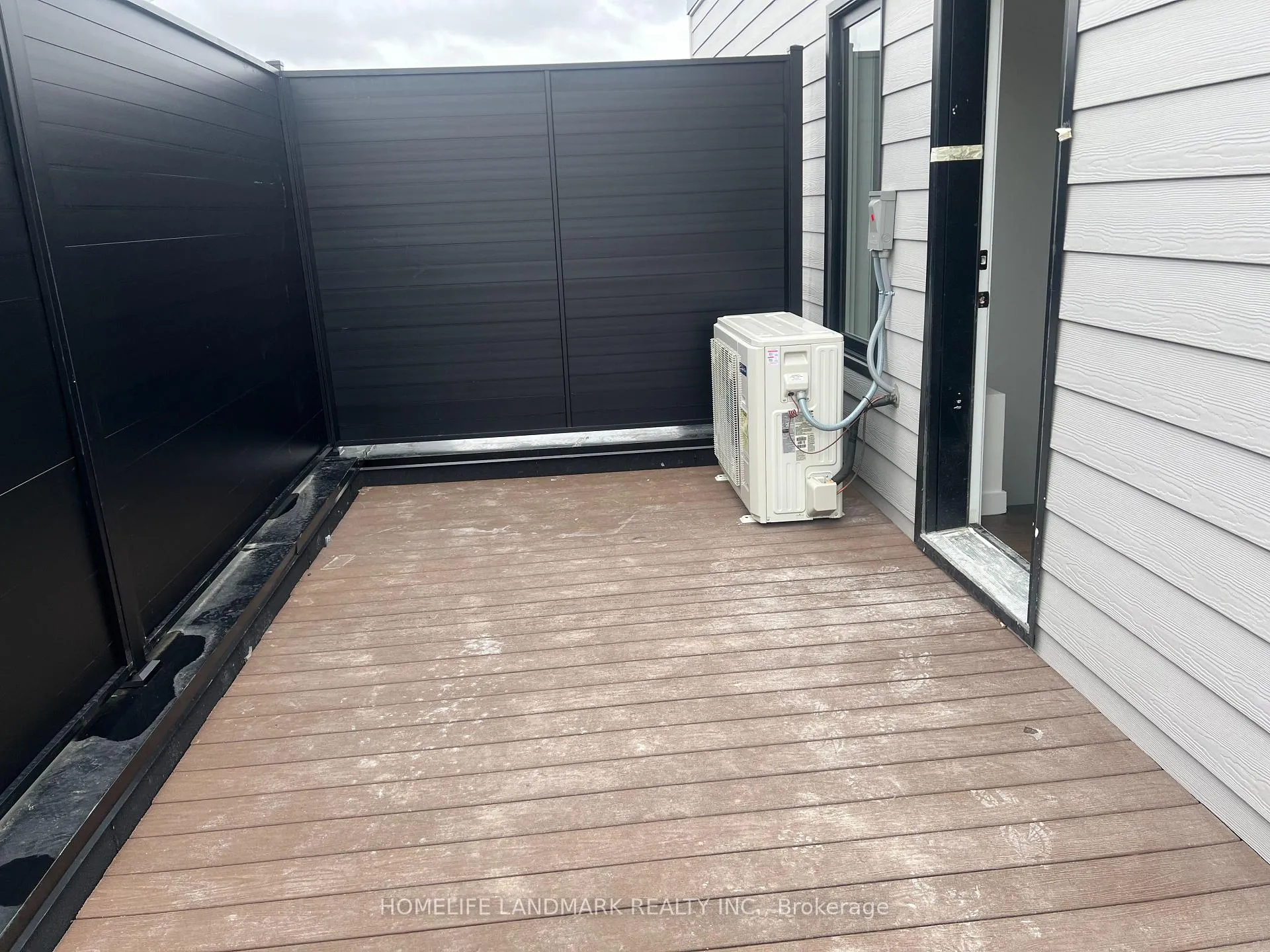 Photo 8 of Unit 19, 117 Marydale Avenue, Markham, Middlefield — HOMEH