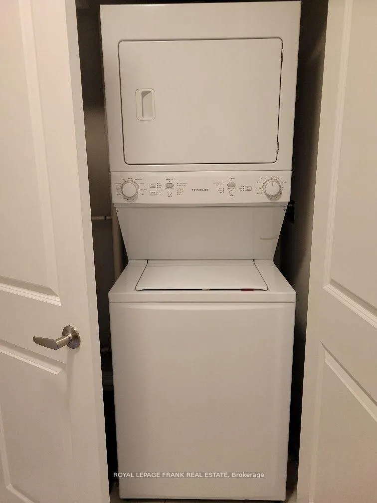 Photo 9 of Unit 303, 80 Aspen Springs Drive, Clarington, Bowmanville — HOMEH