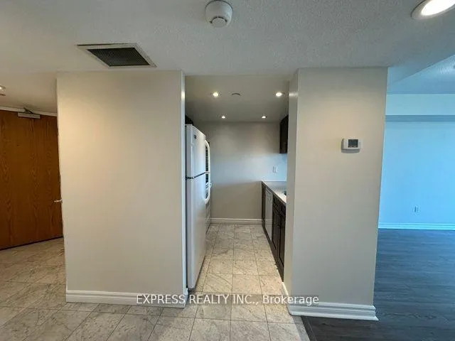 Photo 5 of Unit 3106, 38 Elm Street, Toronto, Bay Street Corridor — HOMEH