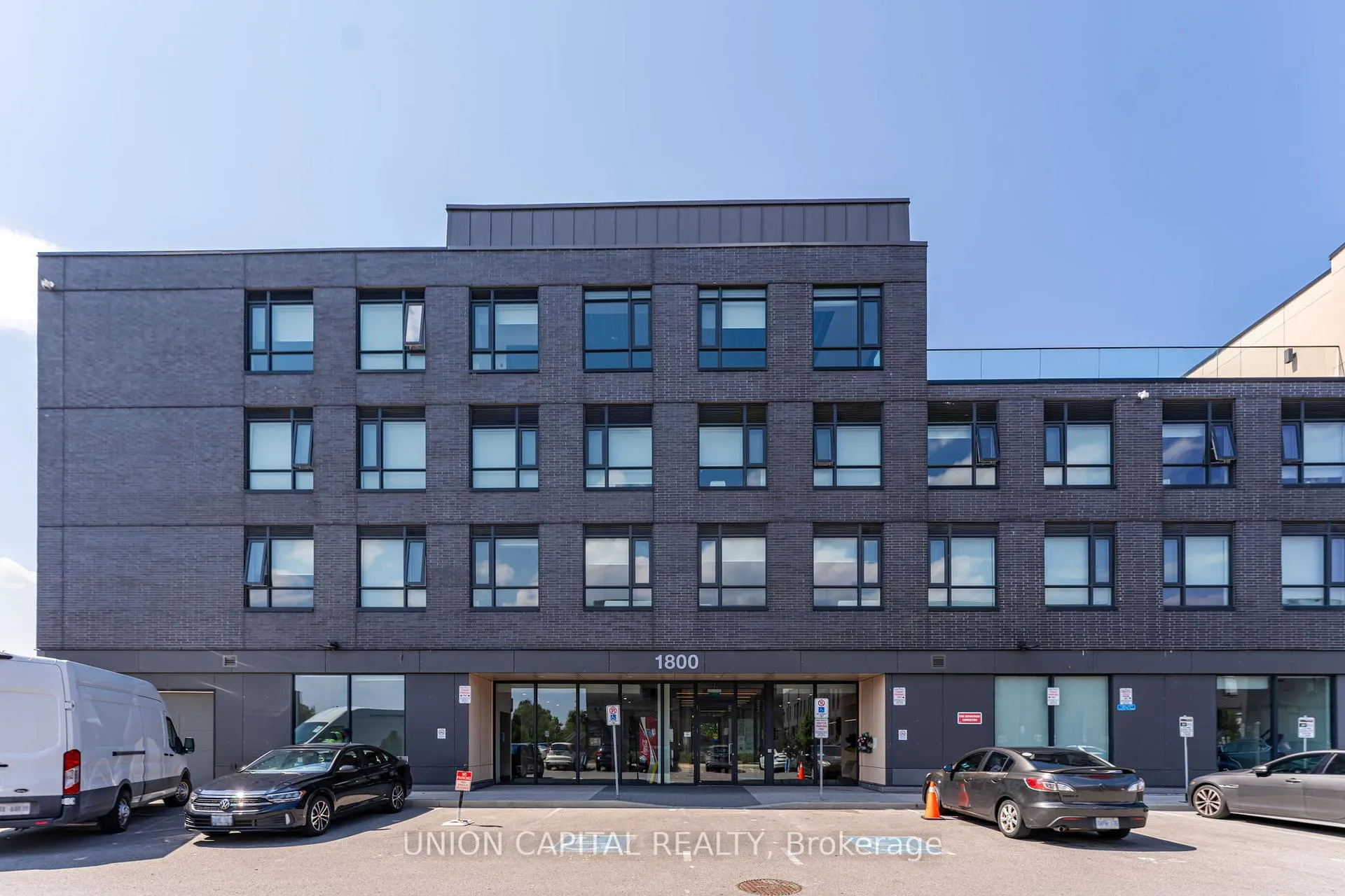 Photo 3 of Unit 301, 1800 Simcoe Street, Oshawa, Samac — HOMEH