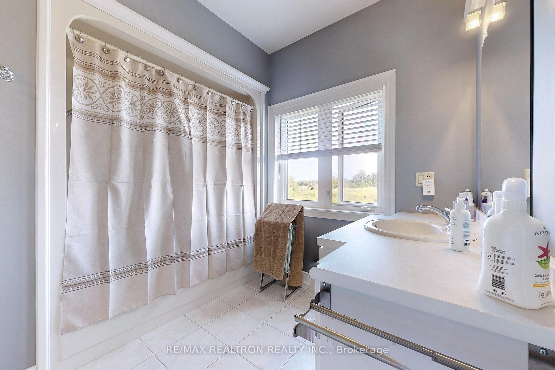 Photo 23 of 1599 Moore Drive, Cavan Monaghan, Cavan Twp — HOMEH