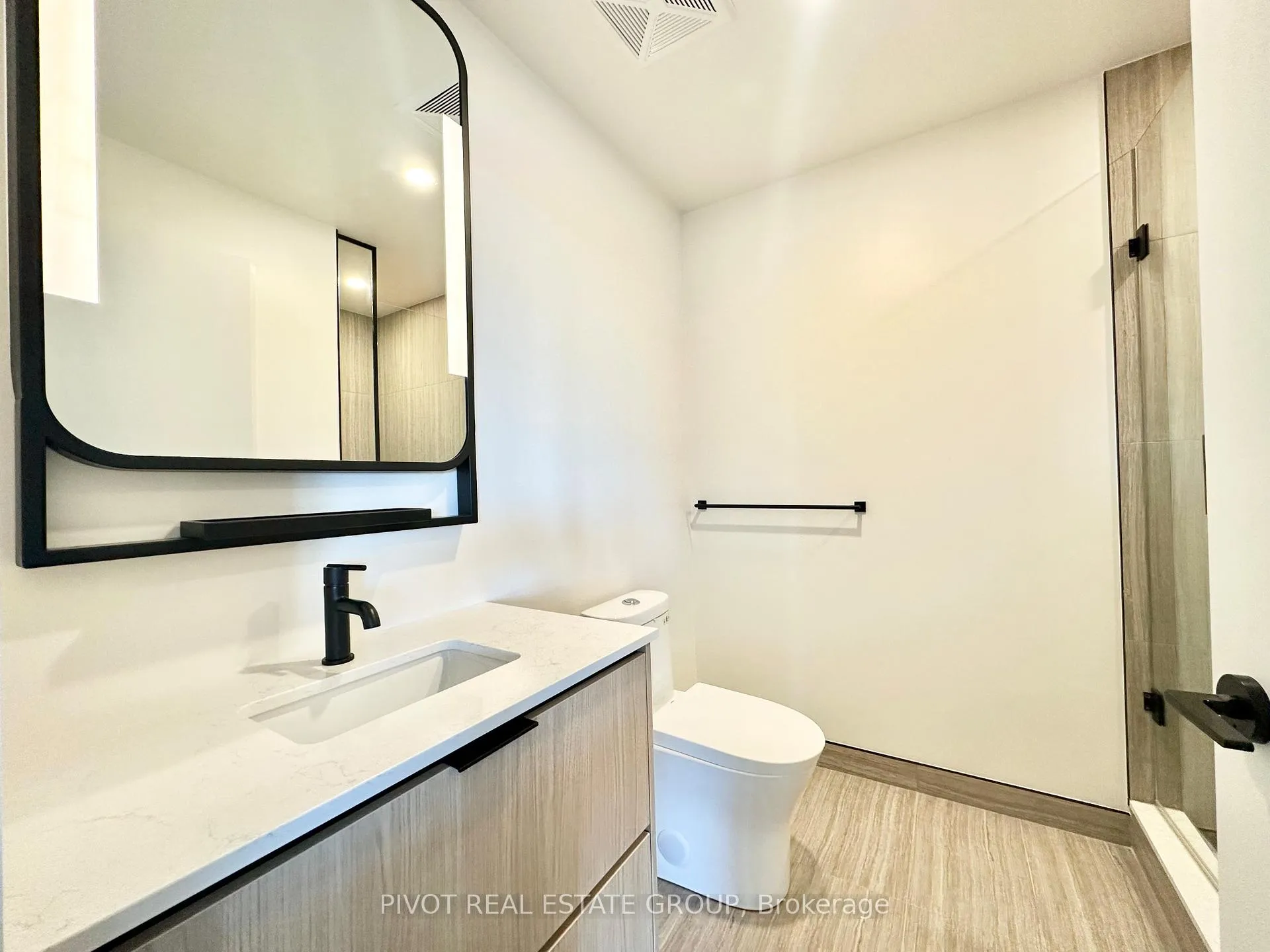 Photo 4 of Unit 1114, 1050 Eastern Avenue, Toronto, The Beaches — HOMEH