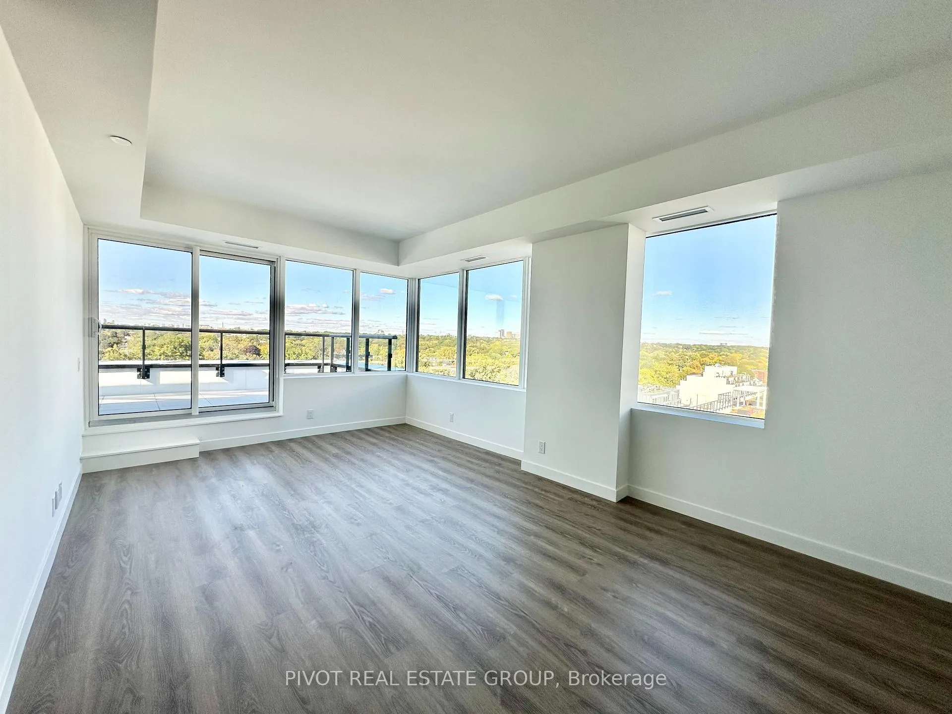Photo 9 of Unit 1114, 1050 Eastern Avenue, Toronto, The Beaches — HOMEH