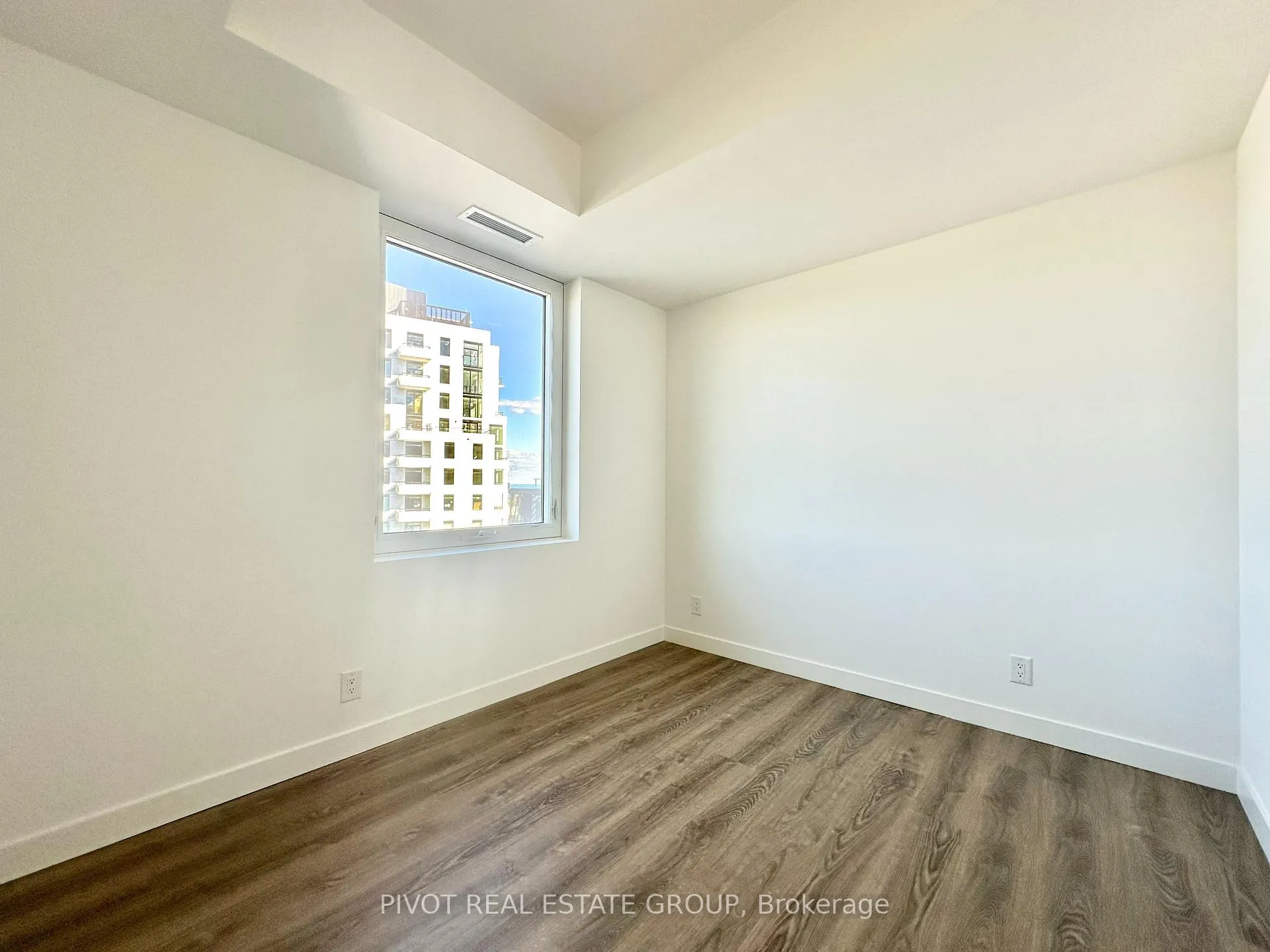 Photo 11 of Unit 1114, 1050 Eastern Avenue, Toronto, The Beaches — HOMEH