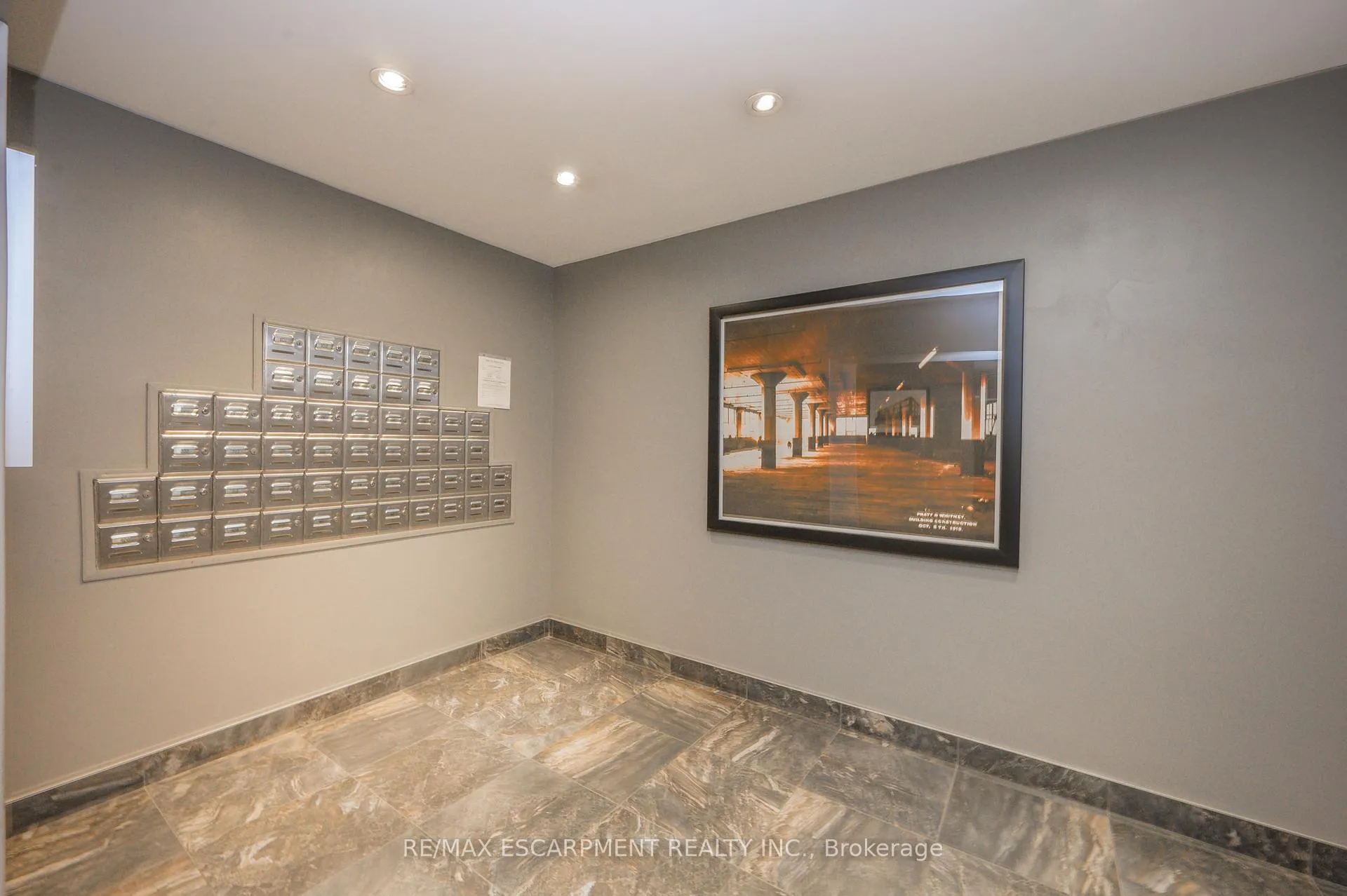 Photo 8 of Unit 403, 50 Main Street, Hamilton, Cootes Paradise — HOMEH
