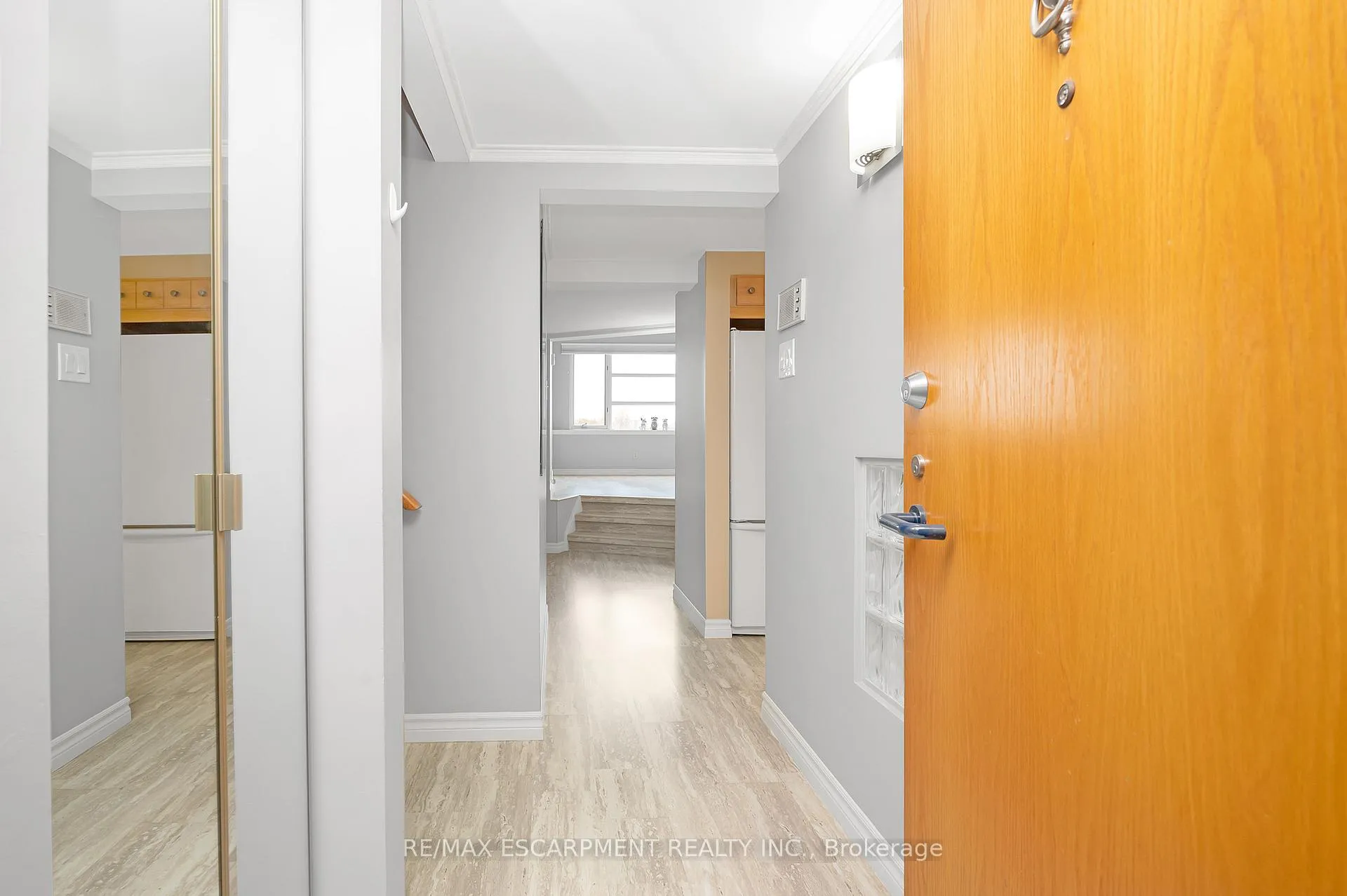 Photo 11 of Unit 403, 50 Main Street, Hamilton, Cootes Paradise — HOMEH