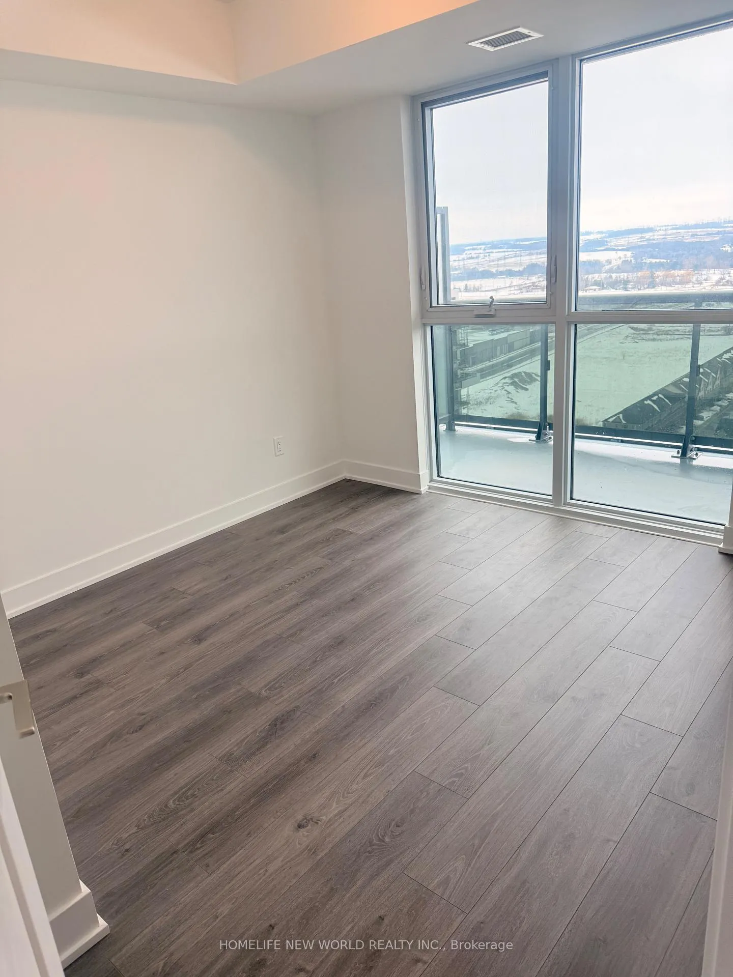 Photo 10 of Unit 2301, 2545 Simcoe Street N, Oshawa, Windfields — HOMEH