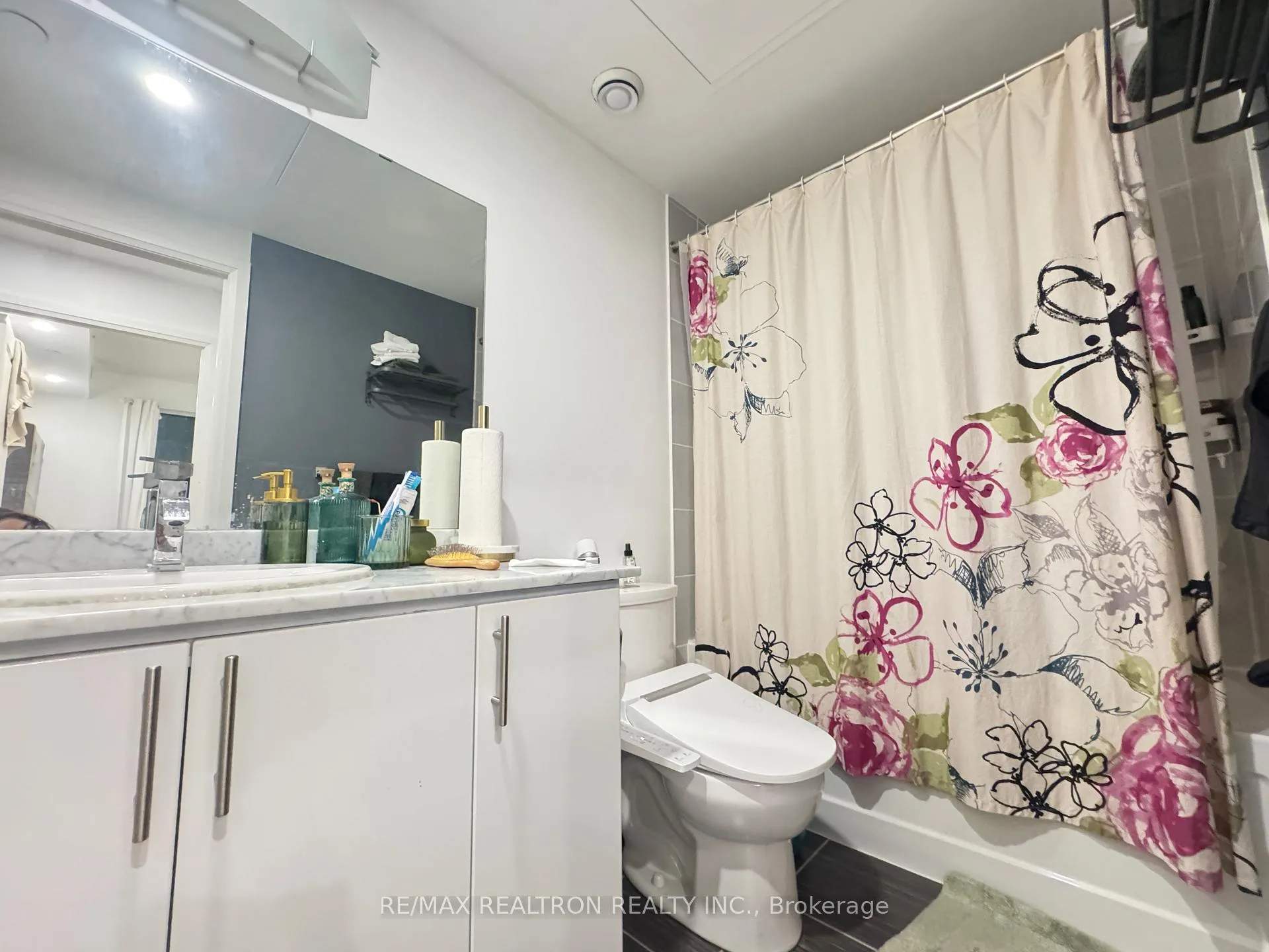 Photo 10 of Unit 615, 7171 Yonge Street, Markham, Grandview — HOMEH