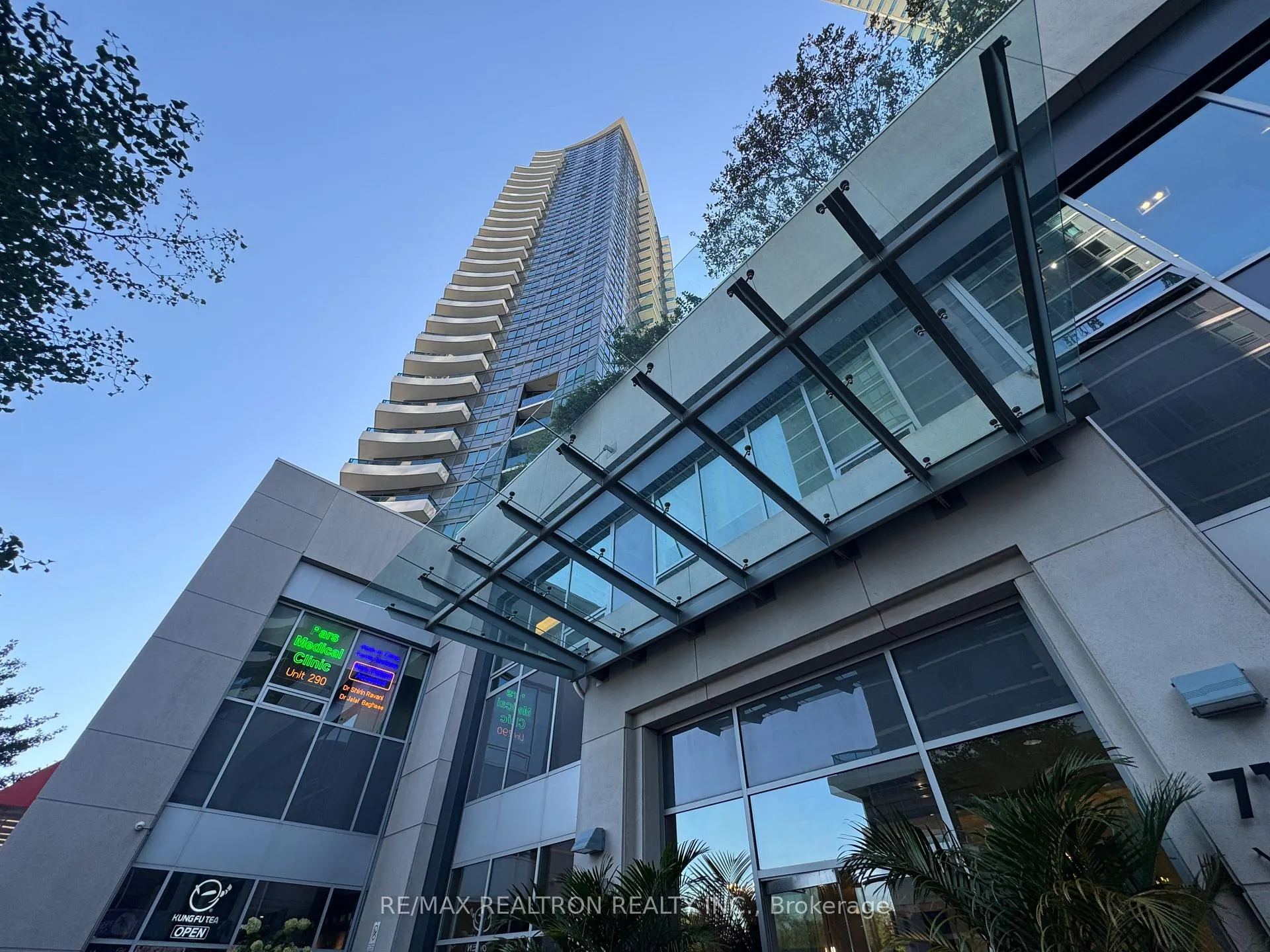 Photo 14 of Unit 615, 7171 Yonge Street, Markham, Grandview — HOMEH