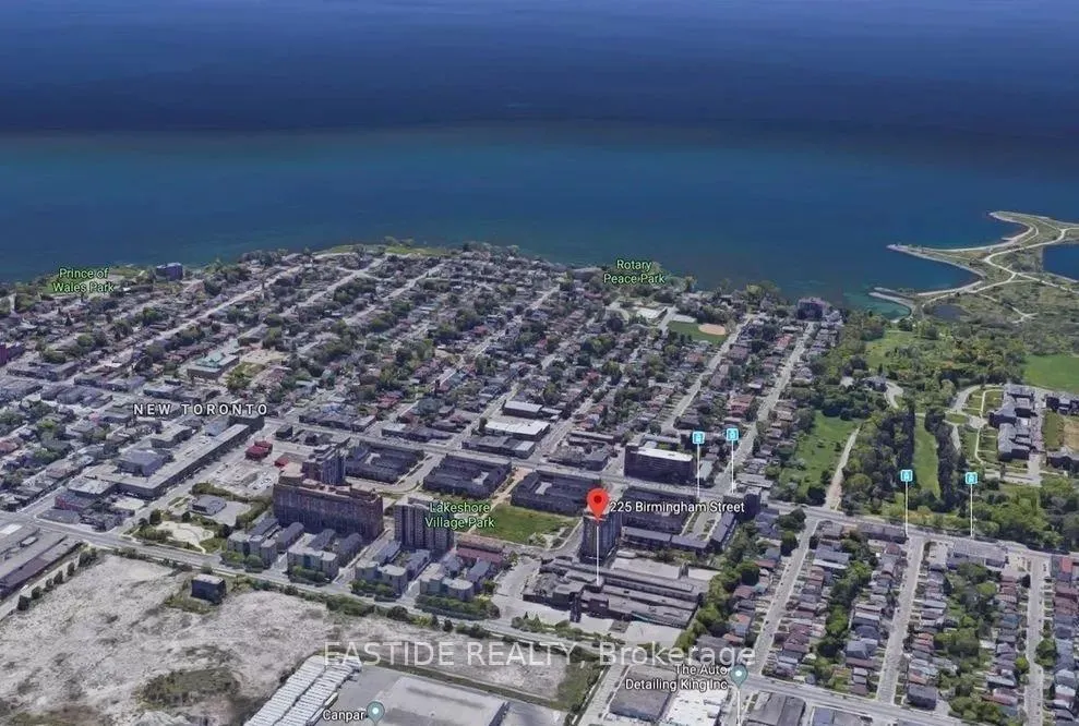 Photo 3 of Unit 60, 5 William Jackson Way, Etobicoke, New Toronto — HOMEH