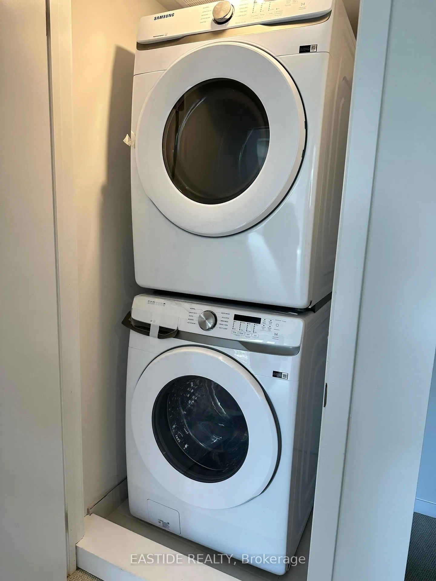 Photo 10 of Unit 60, 5 William Jackson Way, Etobicoke, New Toronto — HOMEH