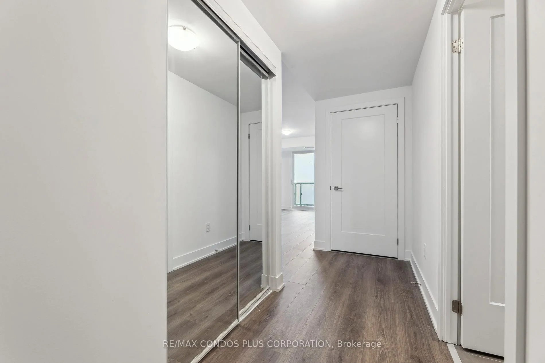 Photo 3 of Unit 2404, 2545 Simcoe Street N, Oshawa, Windfields — HOMEH