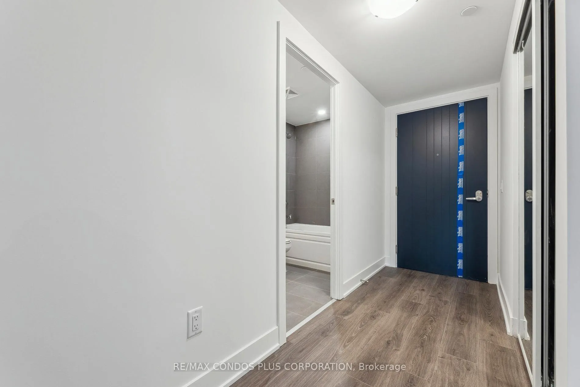 Photo 4 of Unit 2404, 2545 Simcoe Street N, Oshawa, Windfields — HOMEH