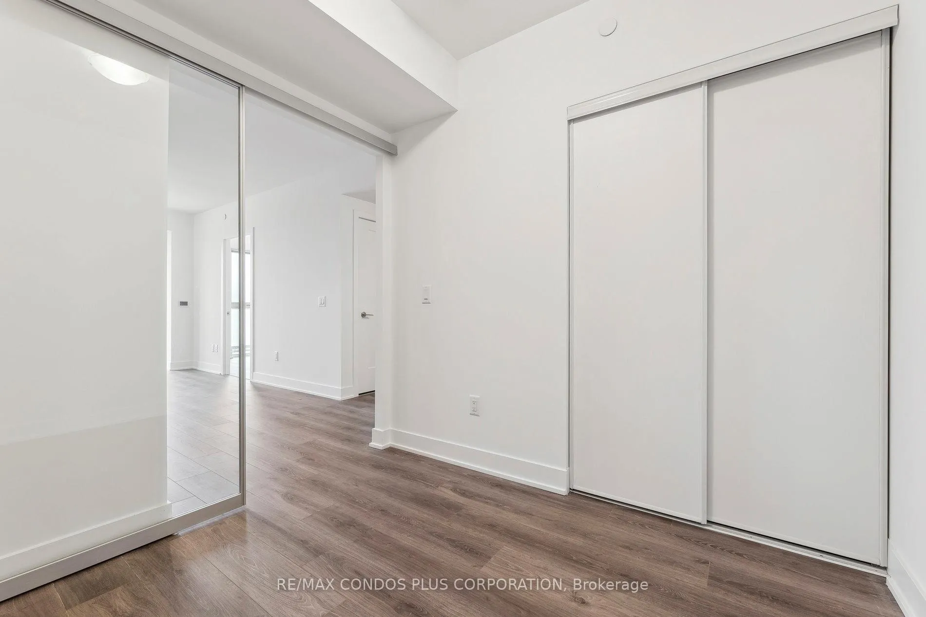 Photo 14 of Unit 2404, 2545 Simcoe Street N, Oshawa, Windfields — HOMEH